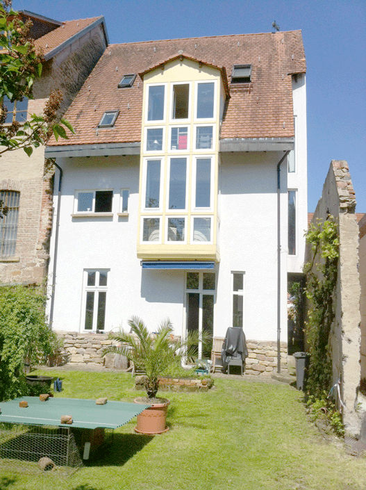 Mehrfamilienhaus